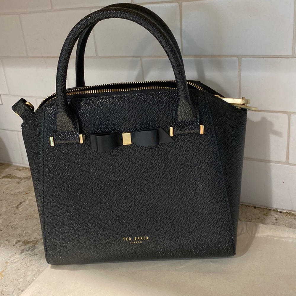 Ted Baker Ted Baker London - Janne Bow Detail Zip Tote
PREOWNED/USED